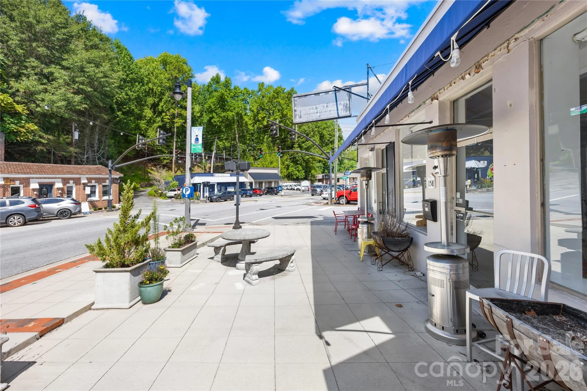 148,152,158 N Trade Street - Photo 3