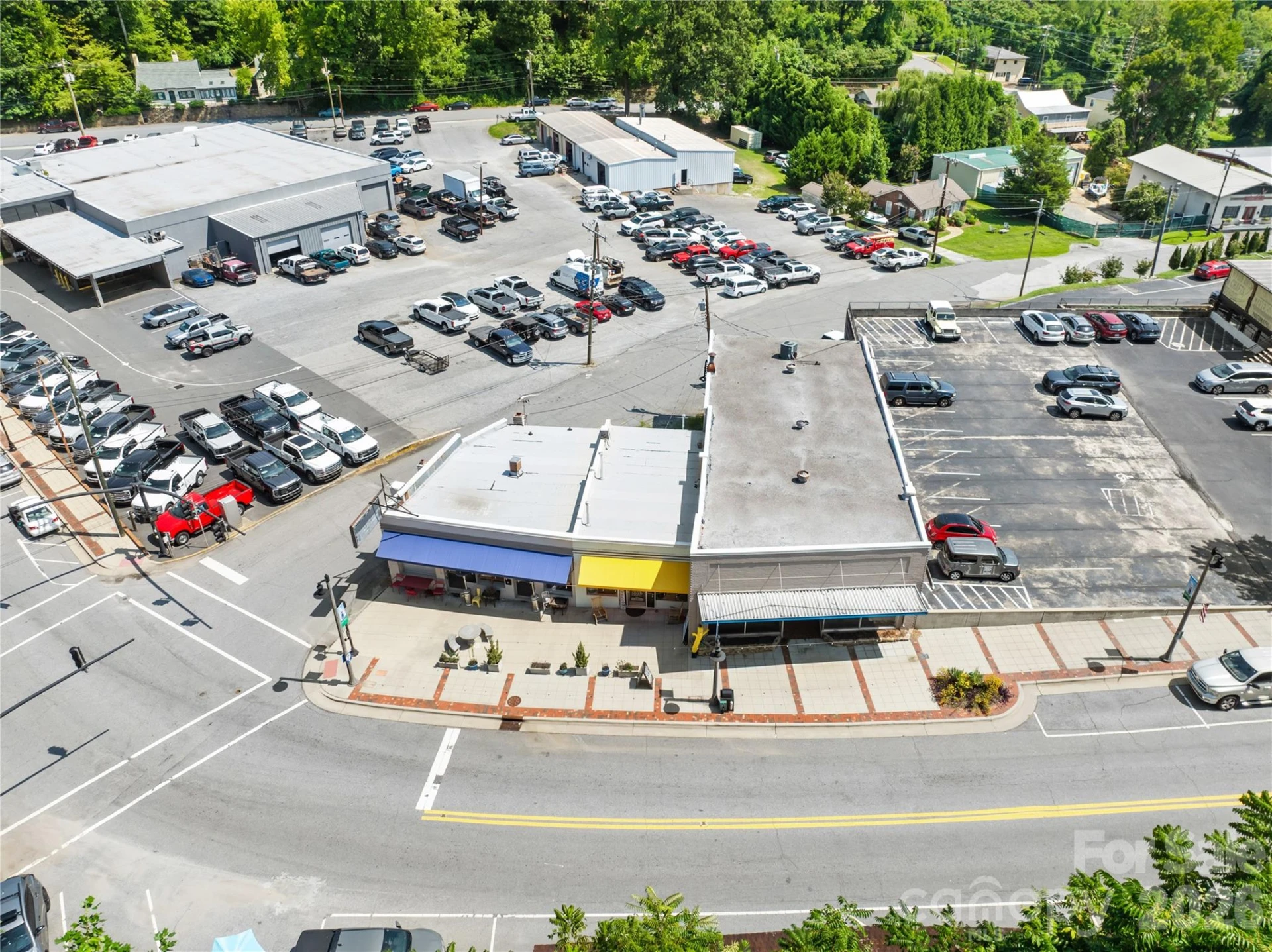 148,152,158 N Trade Street - Photo 8