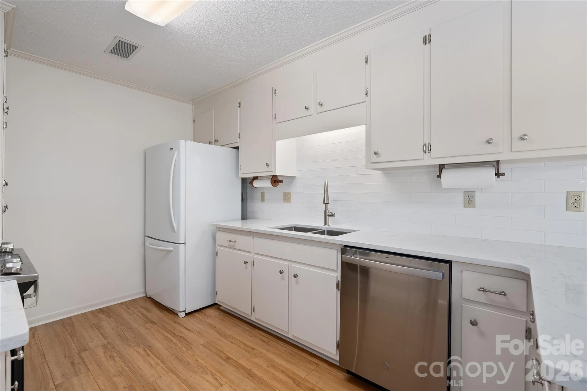 26 Lodge Lane - Photo 14