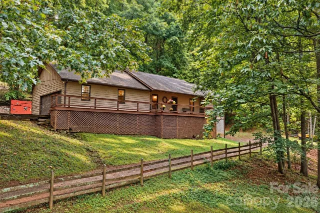 1424 Big Cove Road, Waynesville, NC, 28786