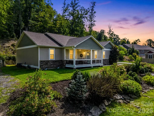 39 Village Overlook Loop, Swannanoa, NC, 28778