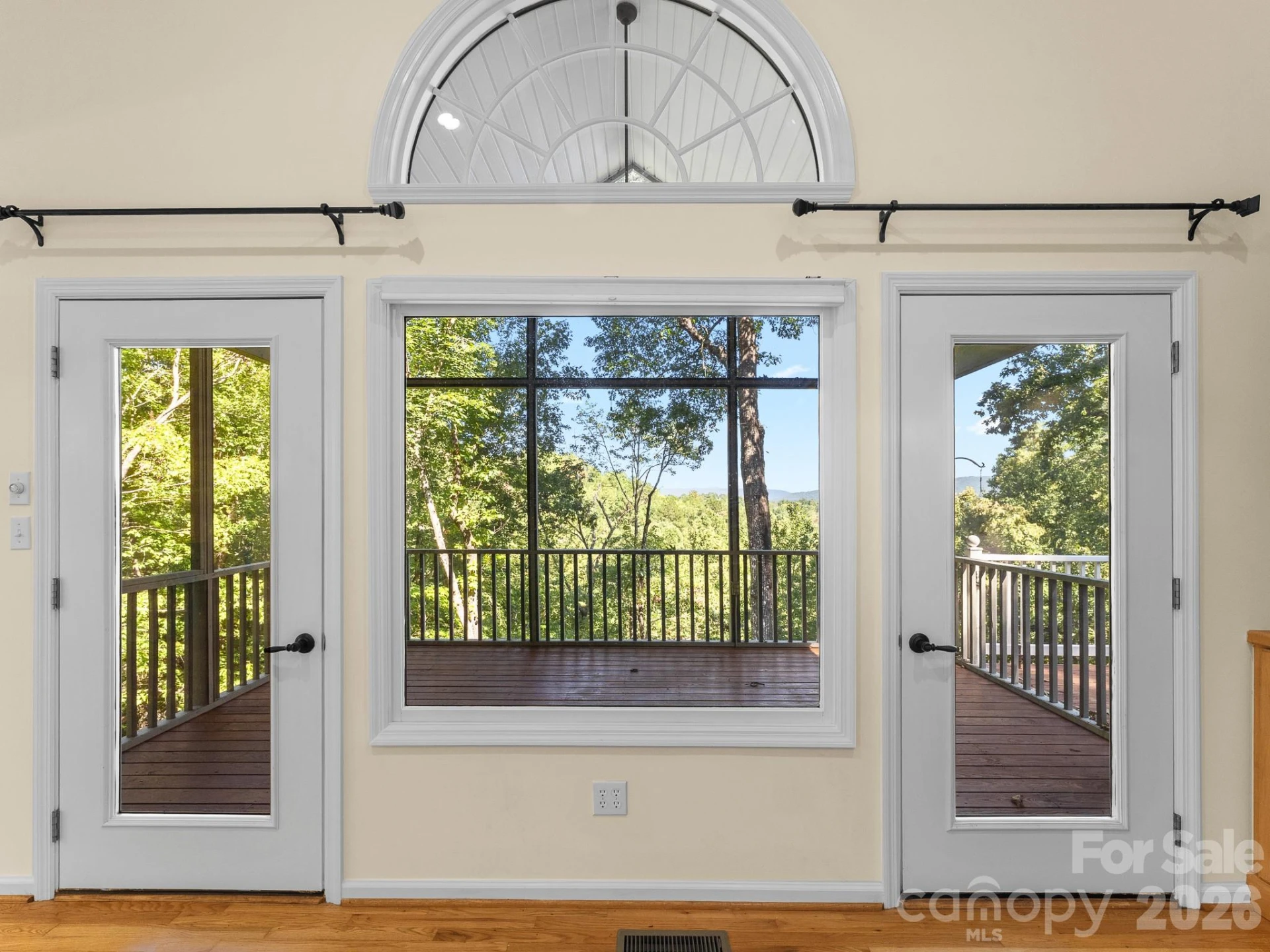 1001 Stone Drive - Photo 4