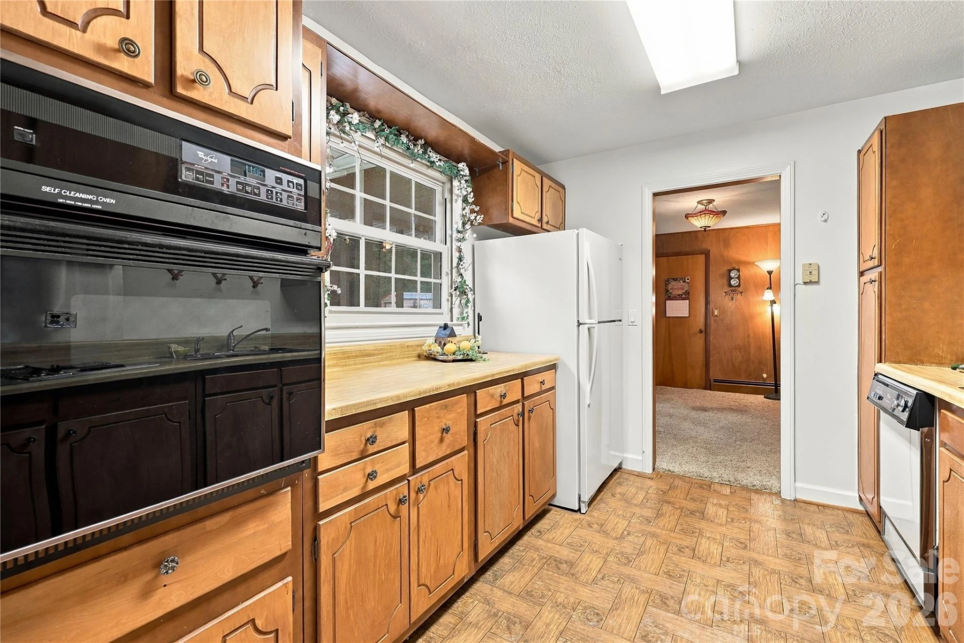 1641 Camelot Drive - Photo 6