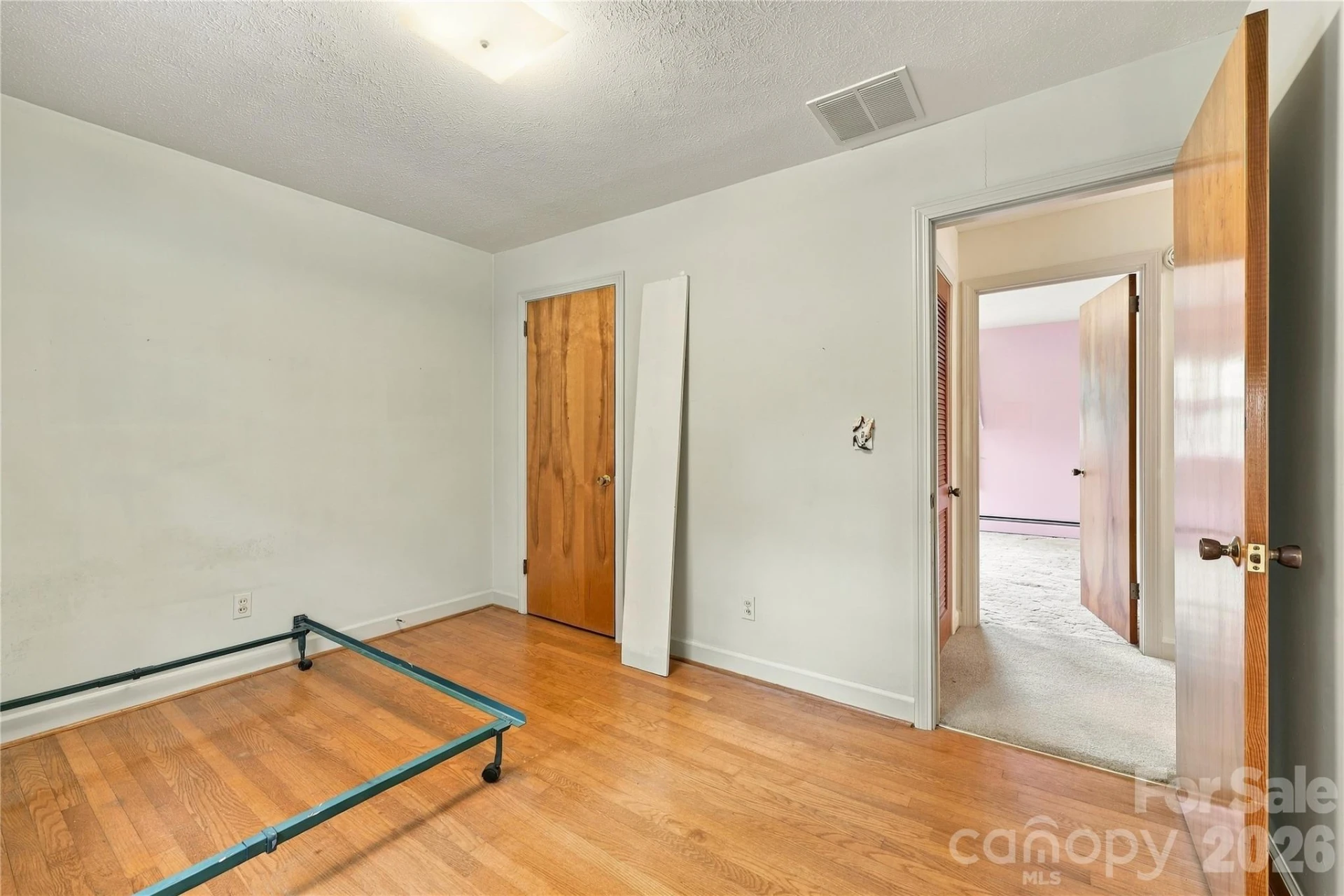 1641 Camelot Drive - Photo 29