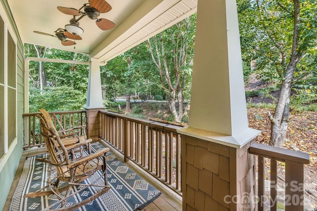 151 Hillside Drive - Photo 4