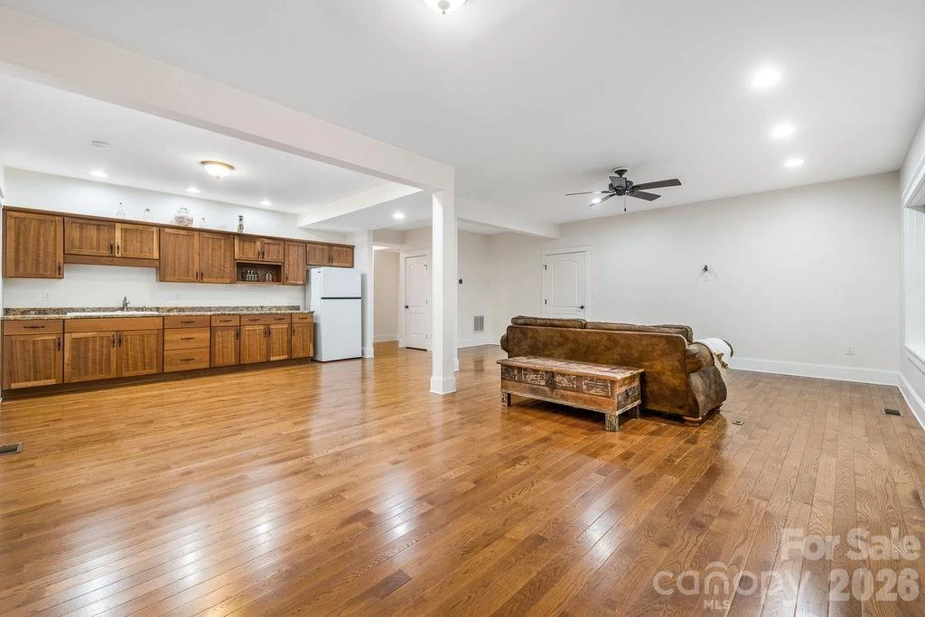 151 Hillside Drive - Photo 32