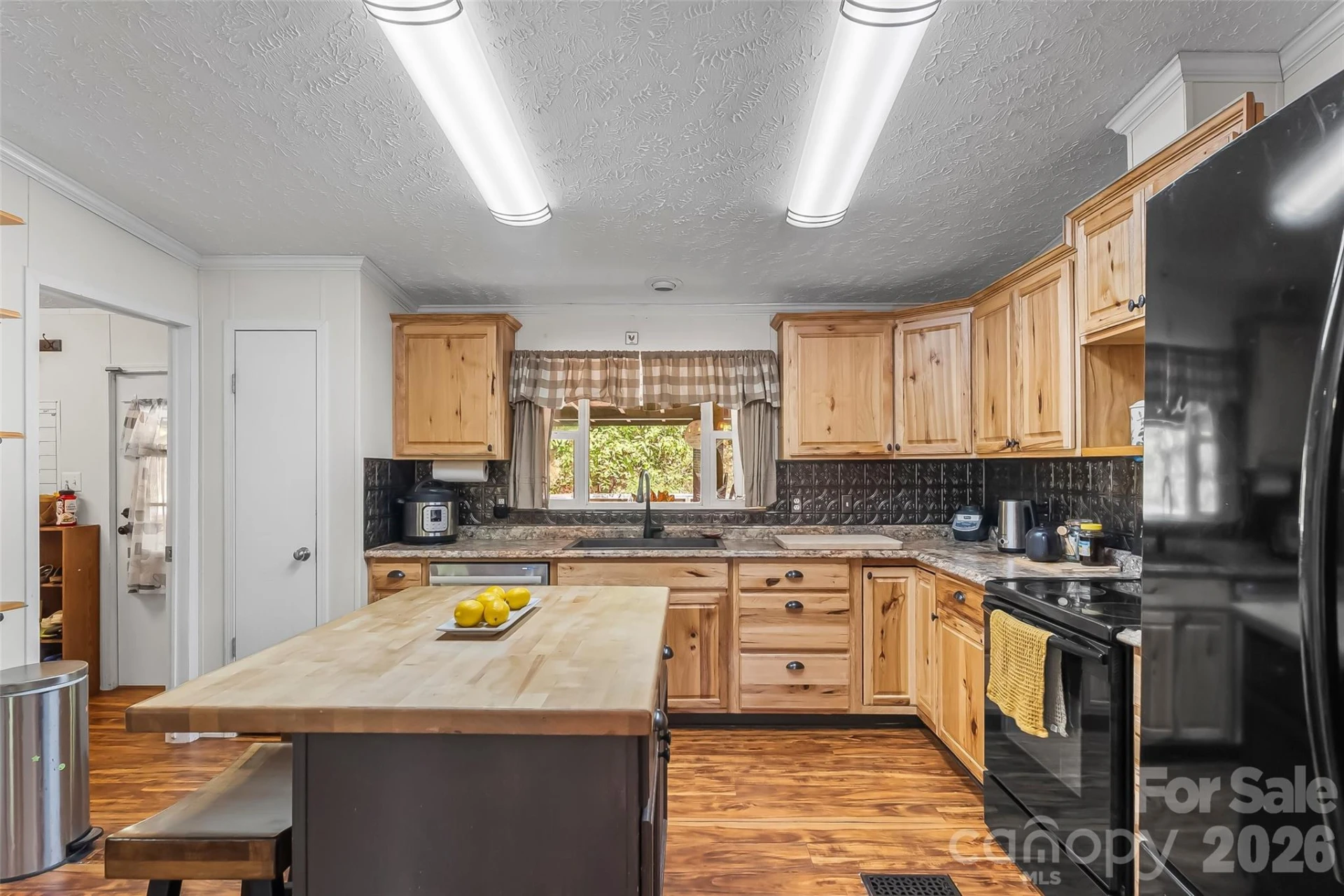 245 Merry Way - Photo 4