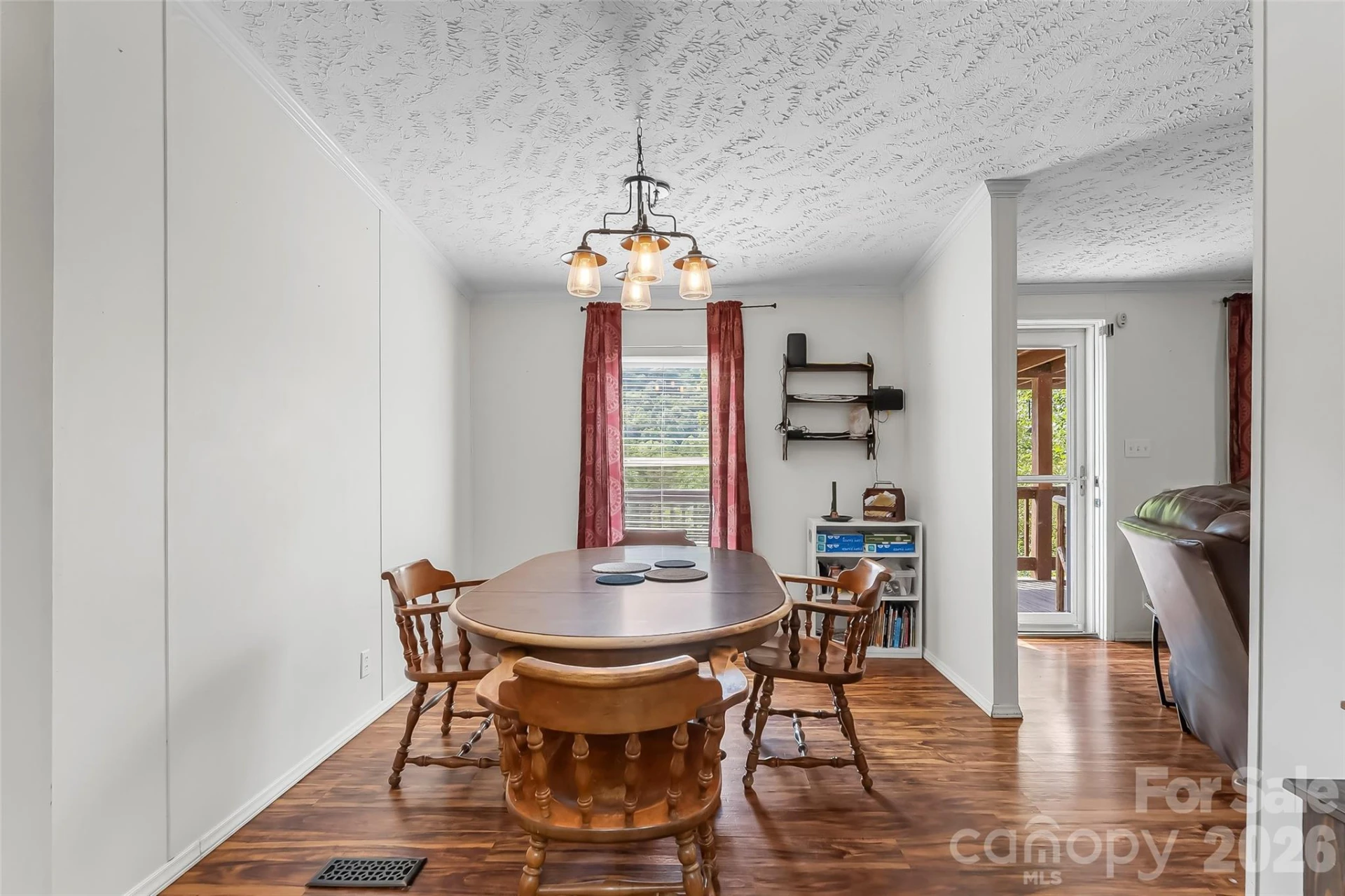 245 Merry Way - Photo 6