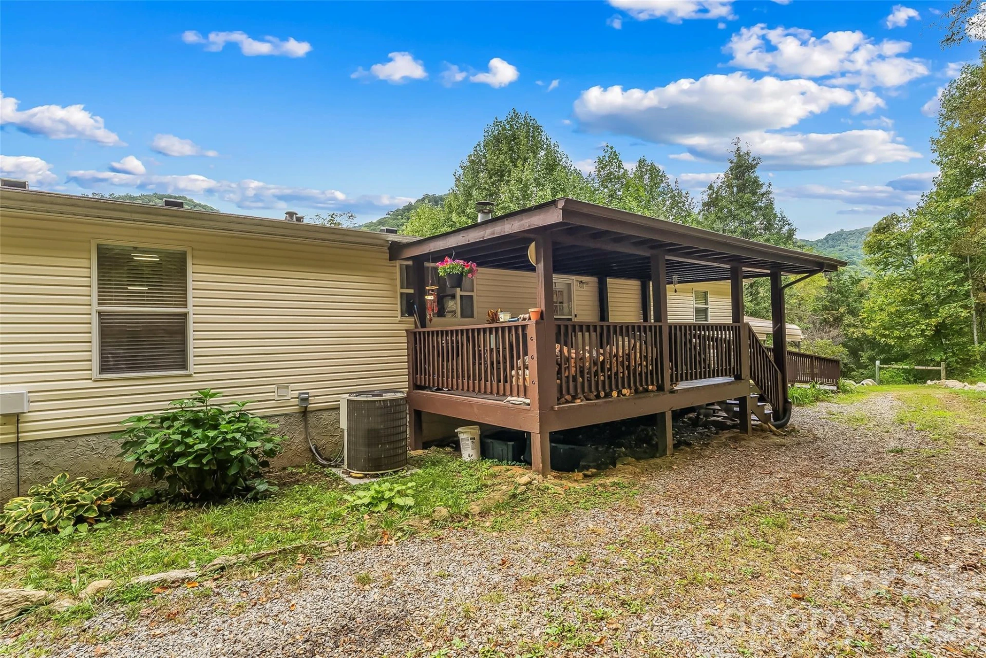 245 Merry Way - Photo 21