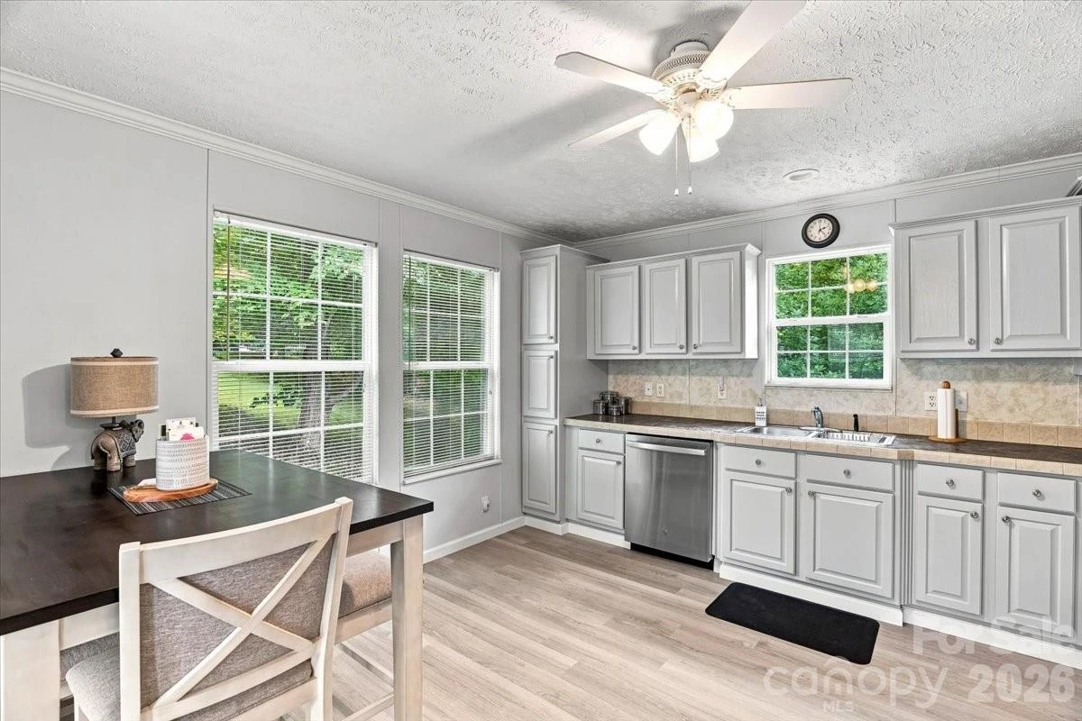 220 Powderhorn Drive - Photo 9