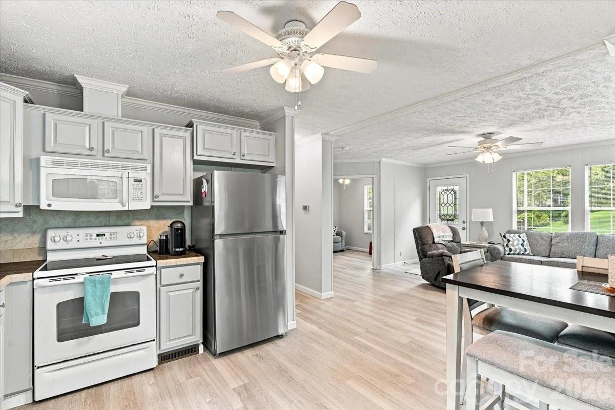 220 Powderhorn Drive - Photo 11