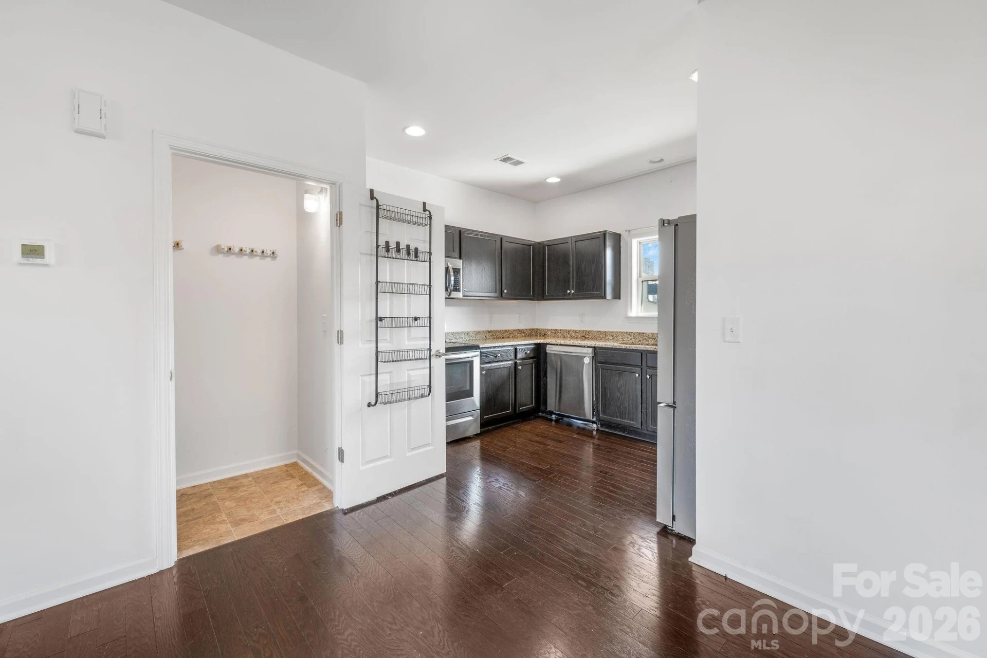738 Cardwell Lane - Photo 11