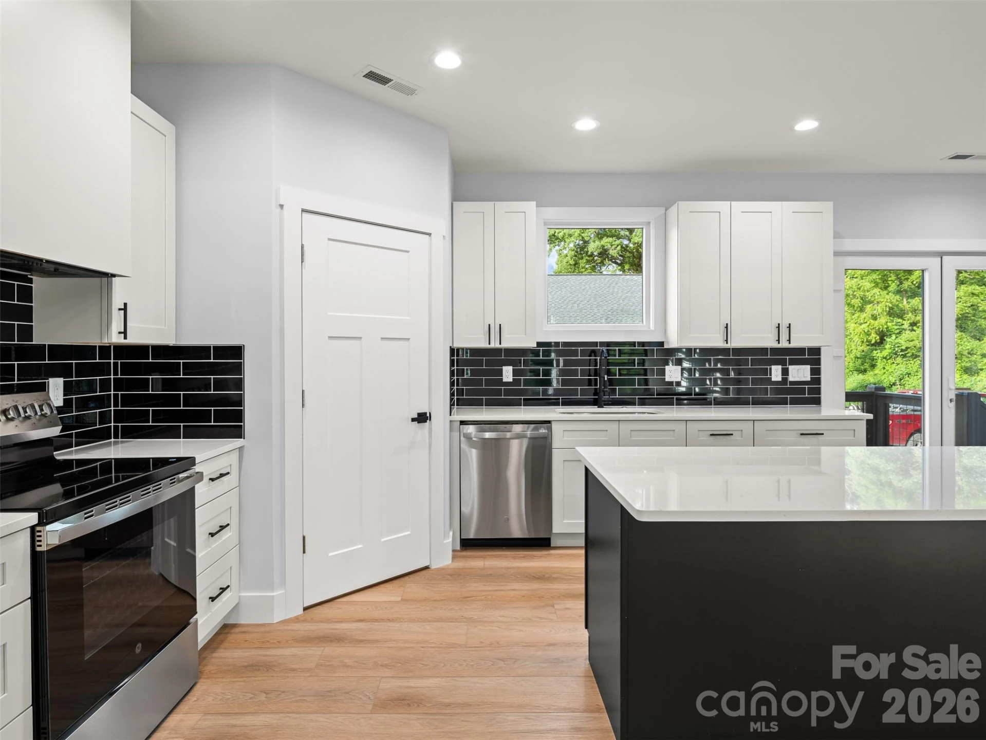 902 Narva Road - Photo 24