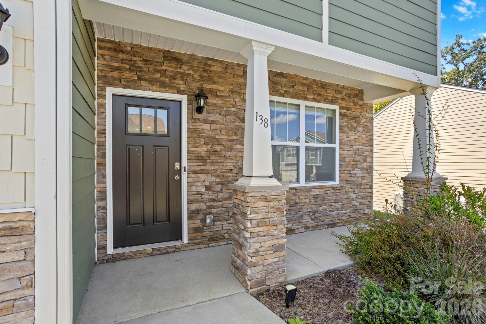 138 Marathon Lane - Photo 2