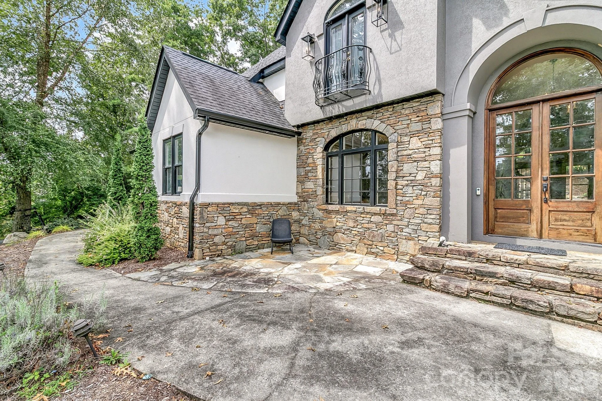 643 Mill Ridge Drive - Photo 4