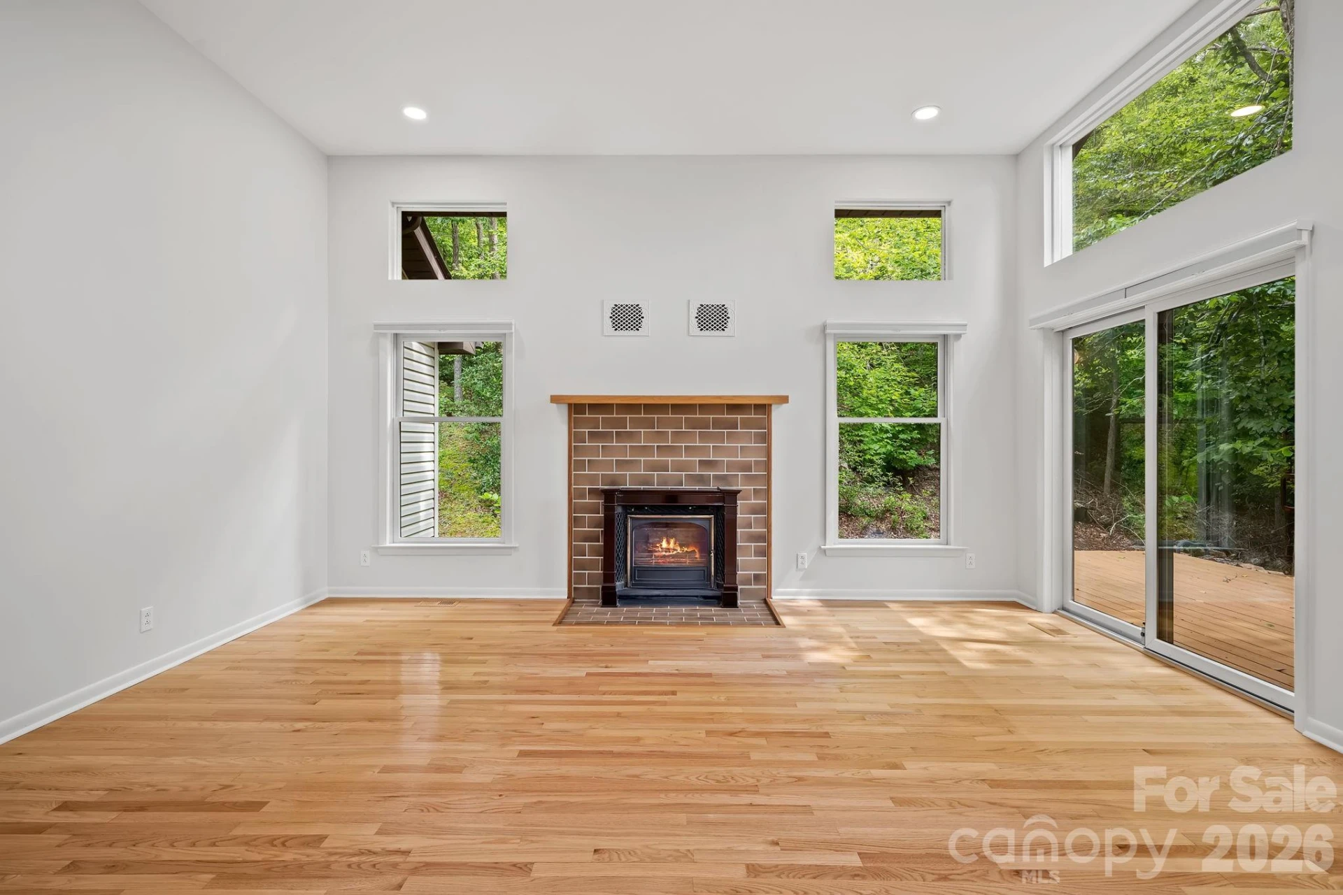 163 Woodburn Drive - Photo 4