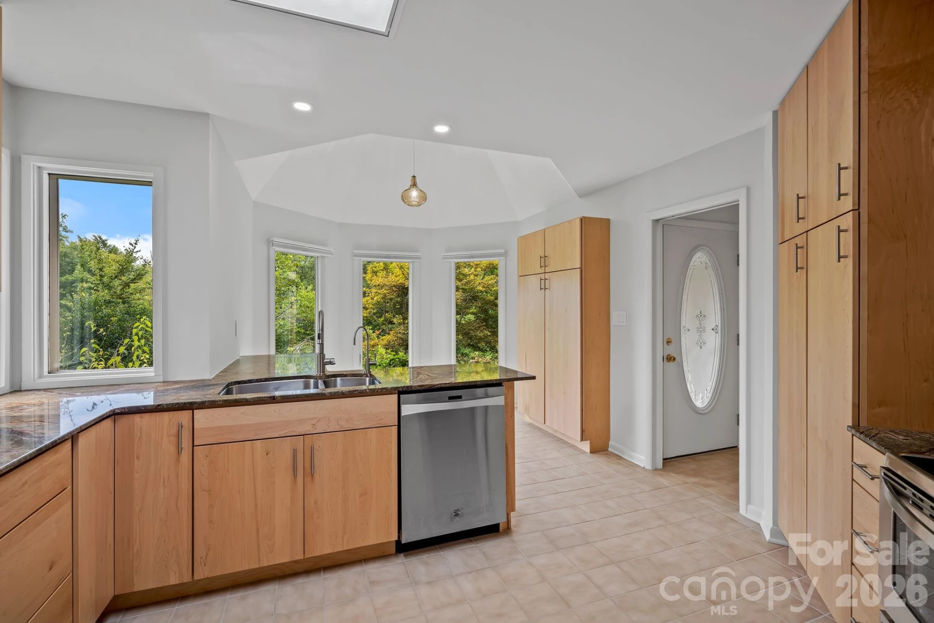 163 Woodburn Drive - Photo 6