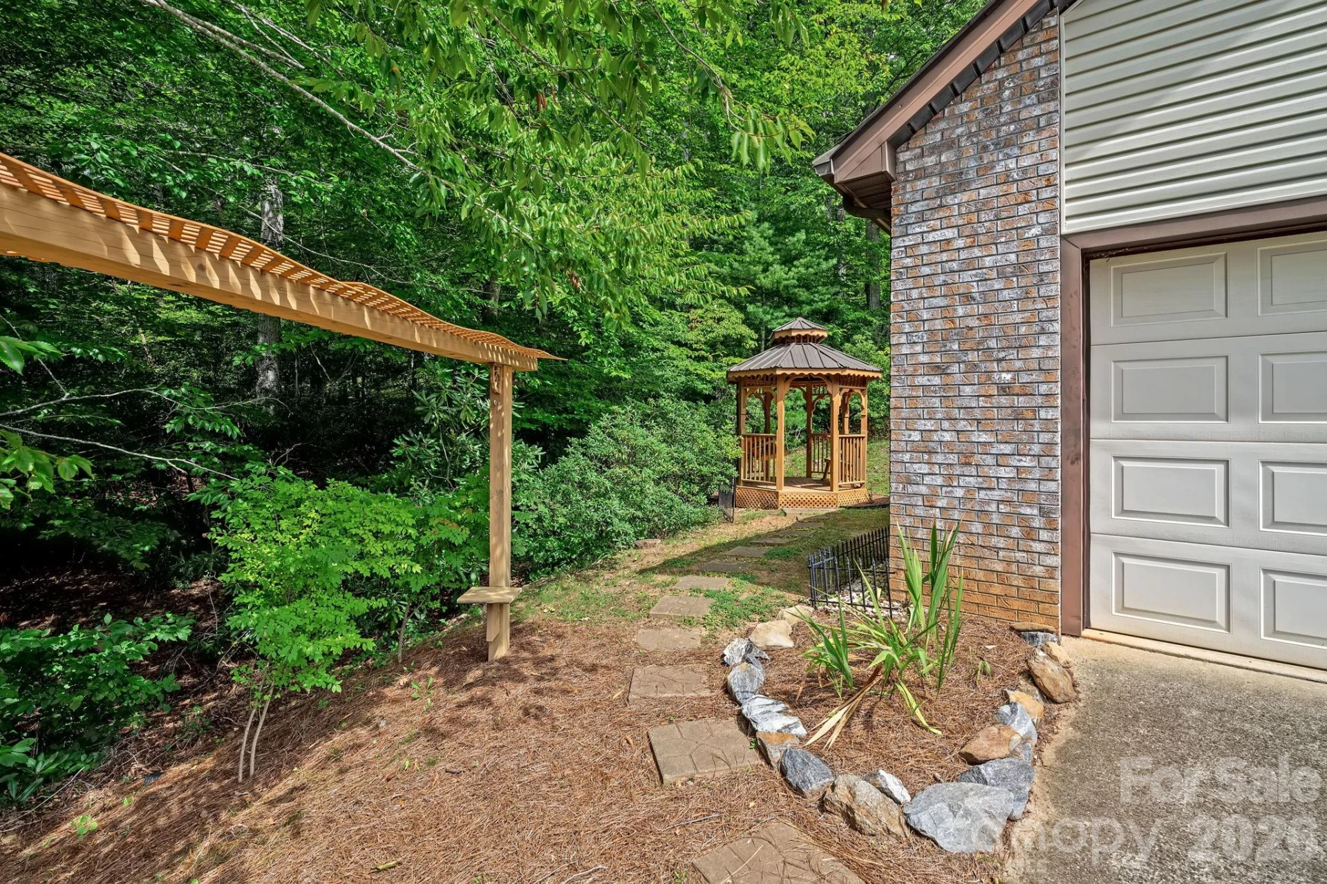 163 Woodburn Drive - Photo 26
