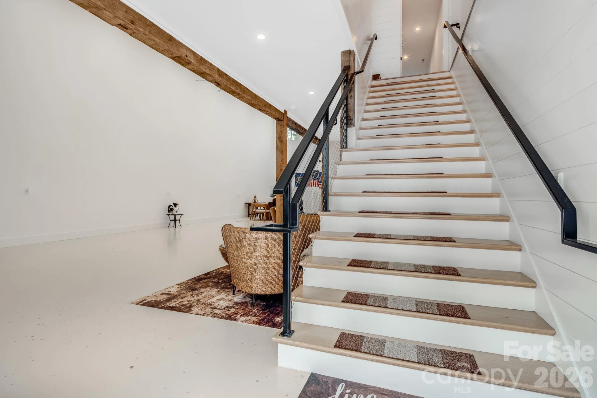 115 Speed Way #B - Photo 6