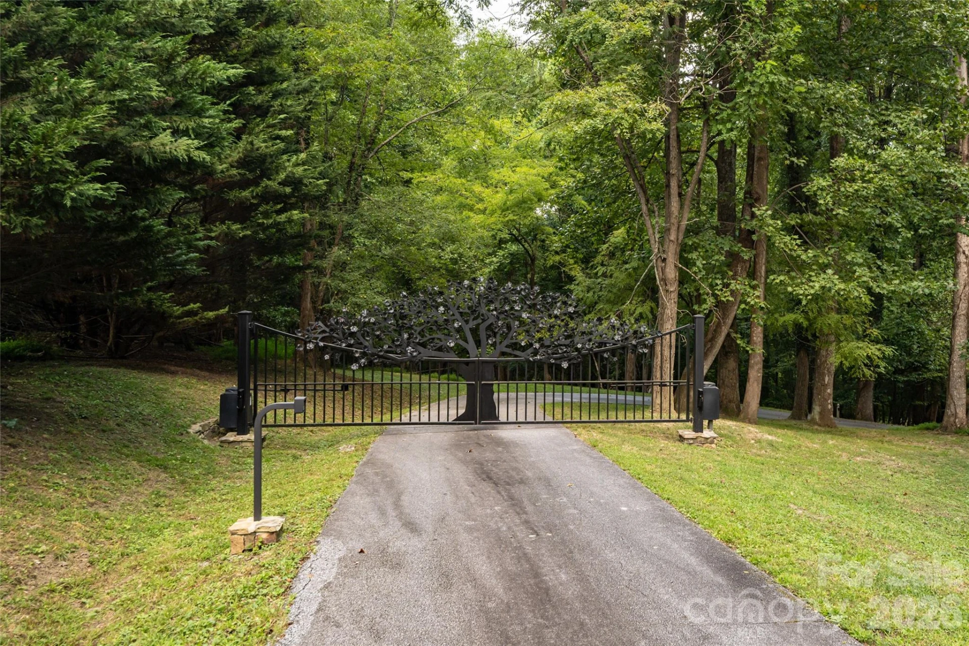 3999 Laurel Park Highway - Photo 48