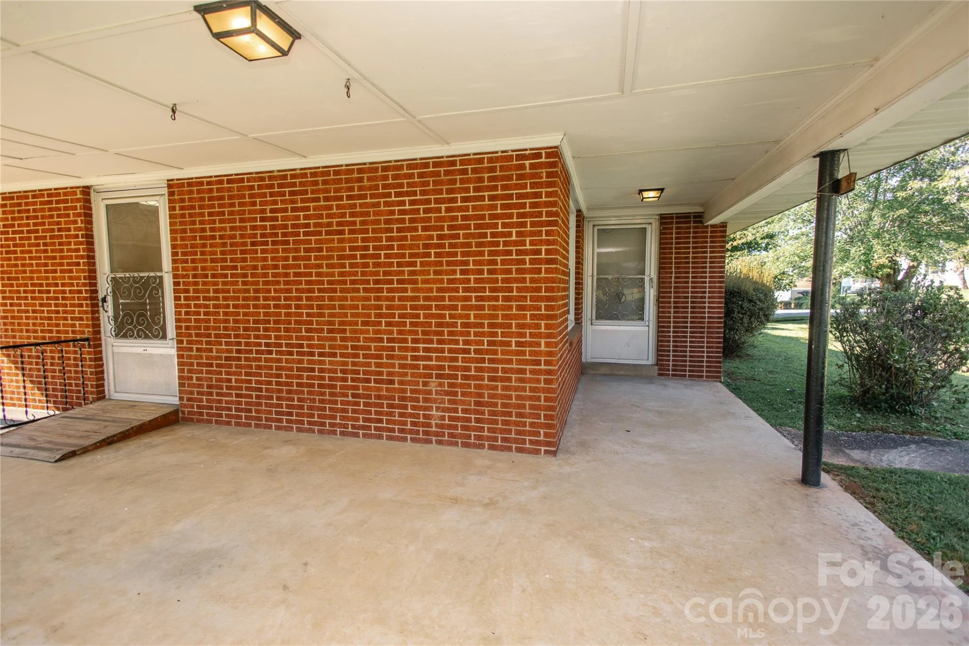 136 Marion Street - Photo 5