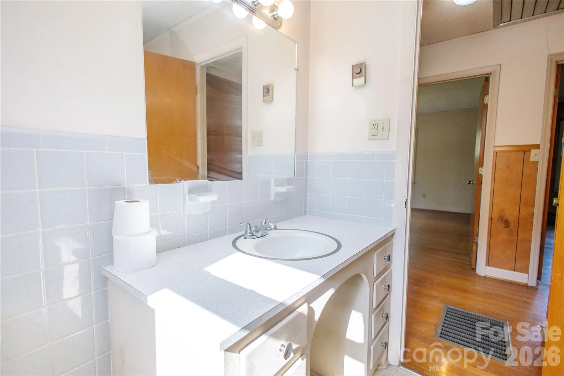 136 Marion Street - Photo 29