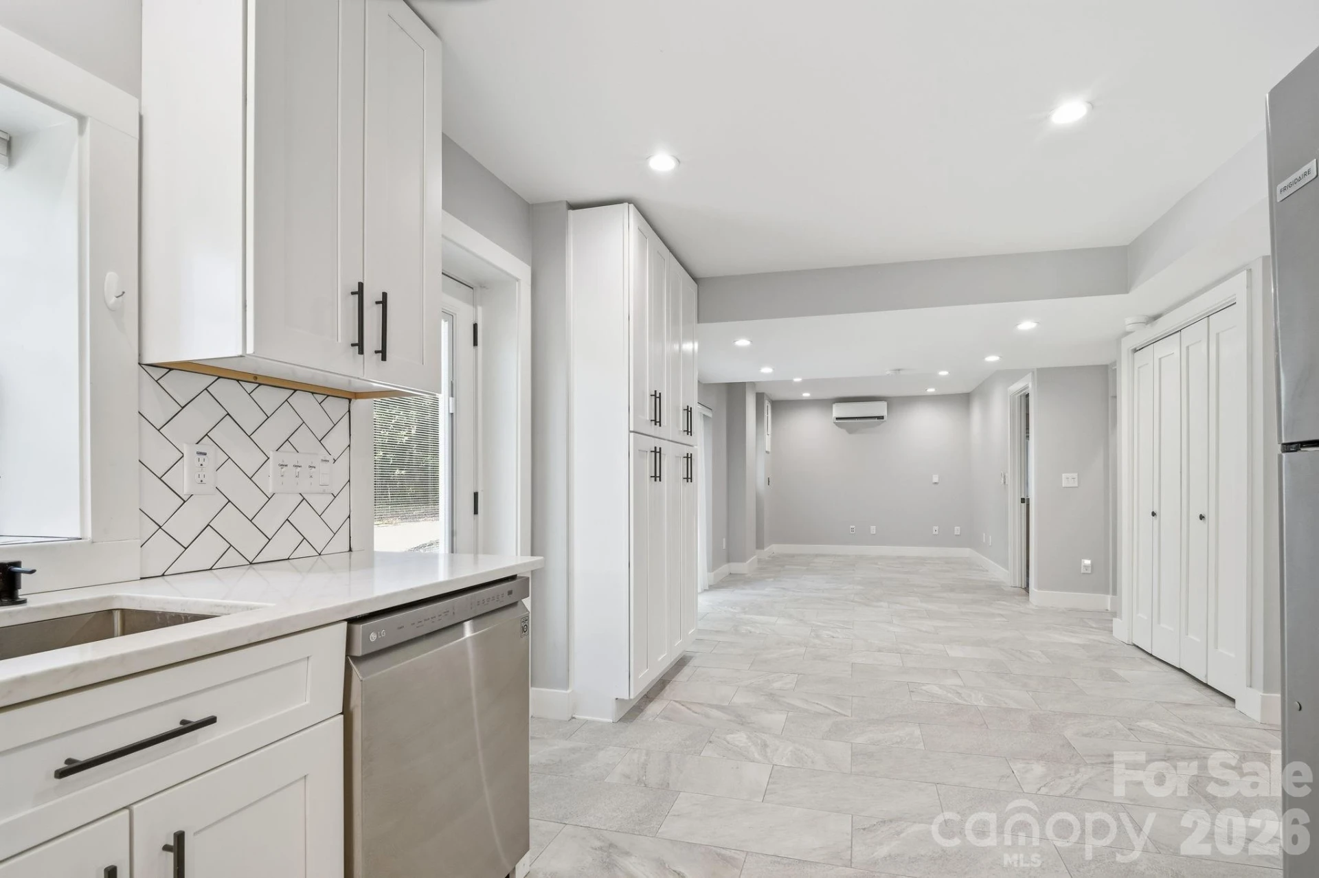 77 Trotter Place - Photo 10