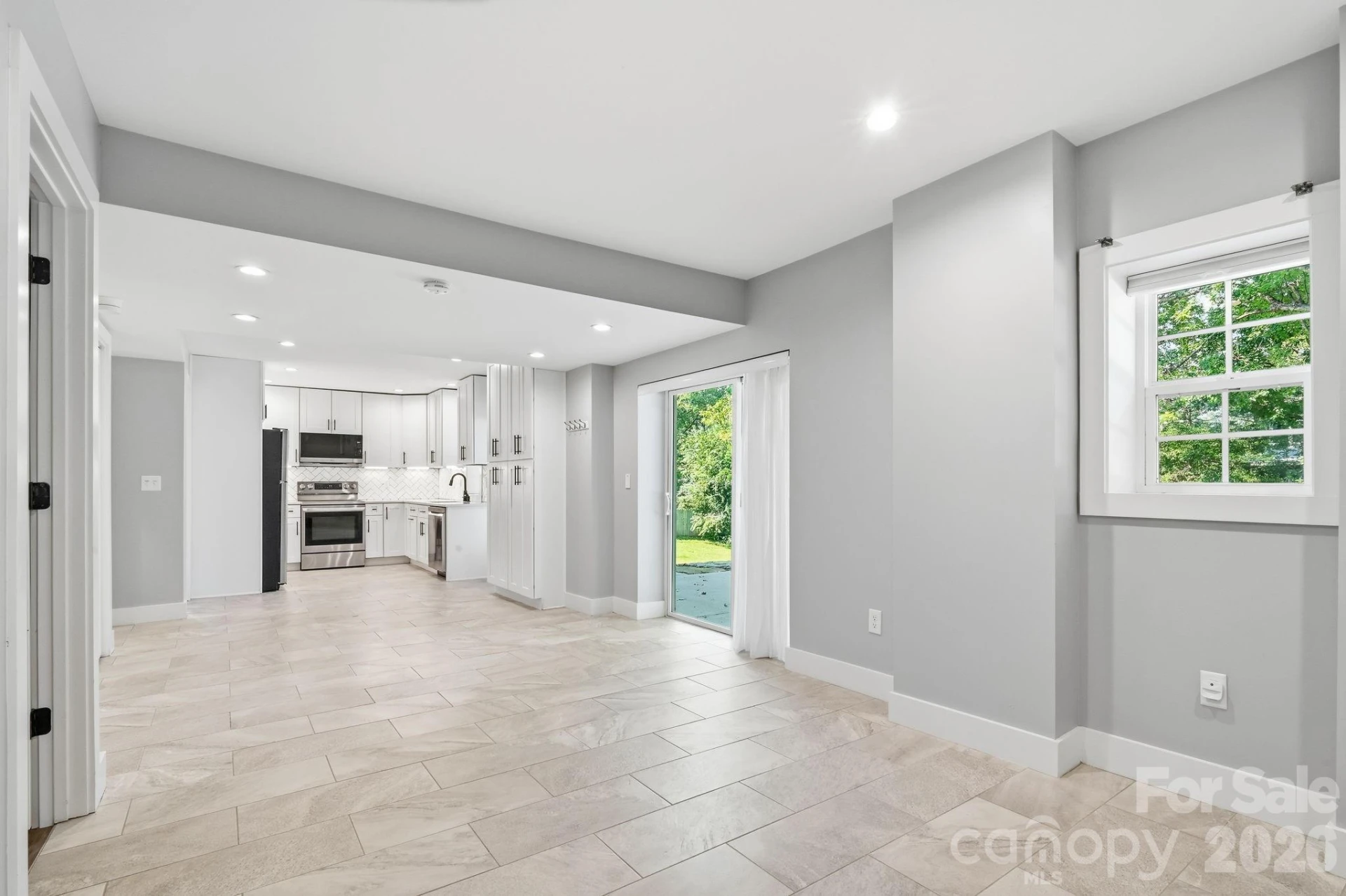 77 Trotter Place - Photo 15
