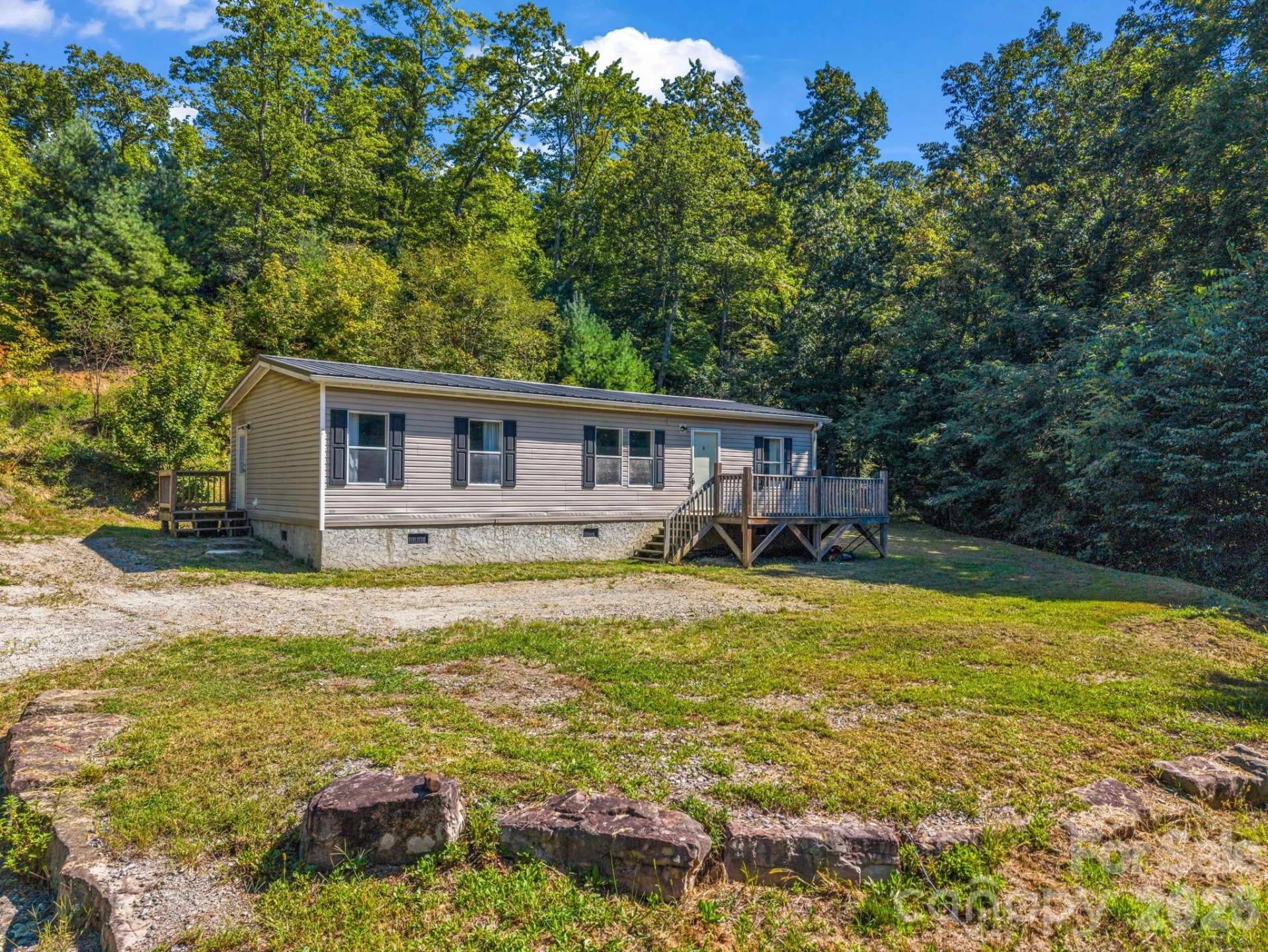 557 Sutton Mountain Ridge