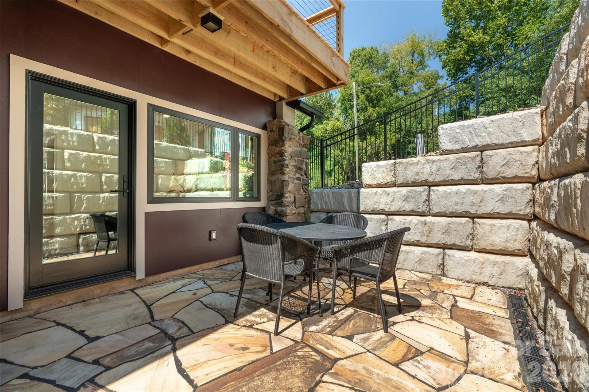 4 Roberts Street - Photo 16