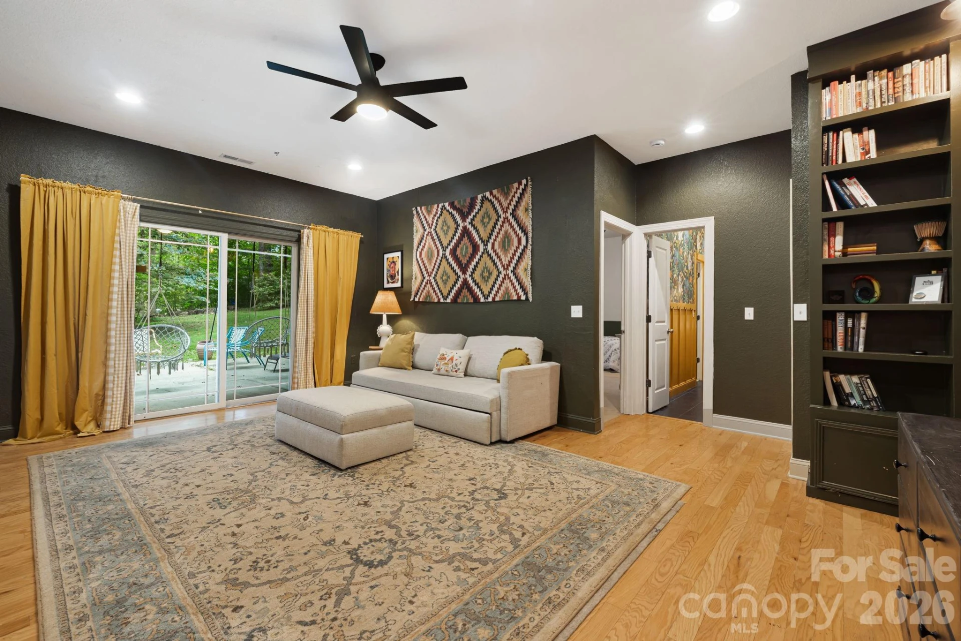 312 E Forest Place - Photo 31