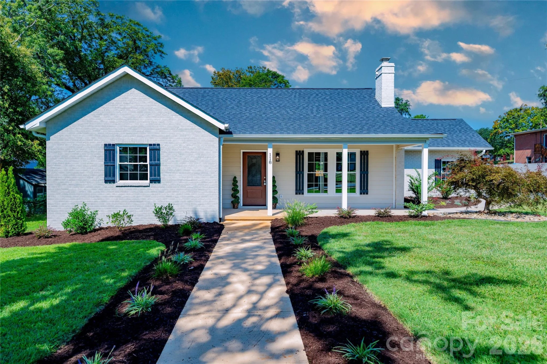 118 Alexander Street - Photo 4