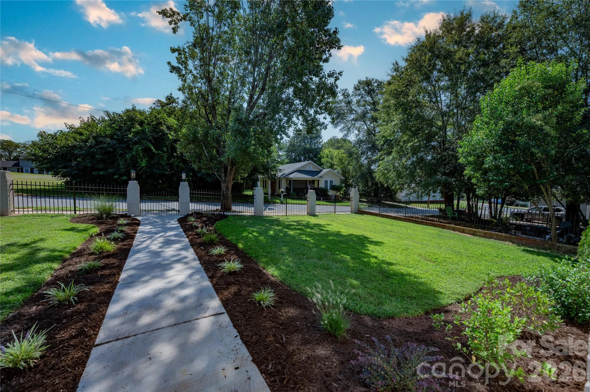 118 Alexander Street - Photo 7