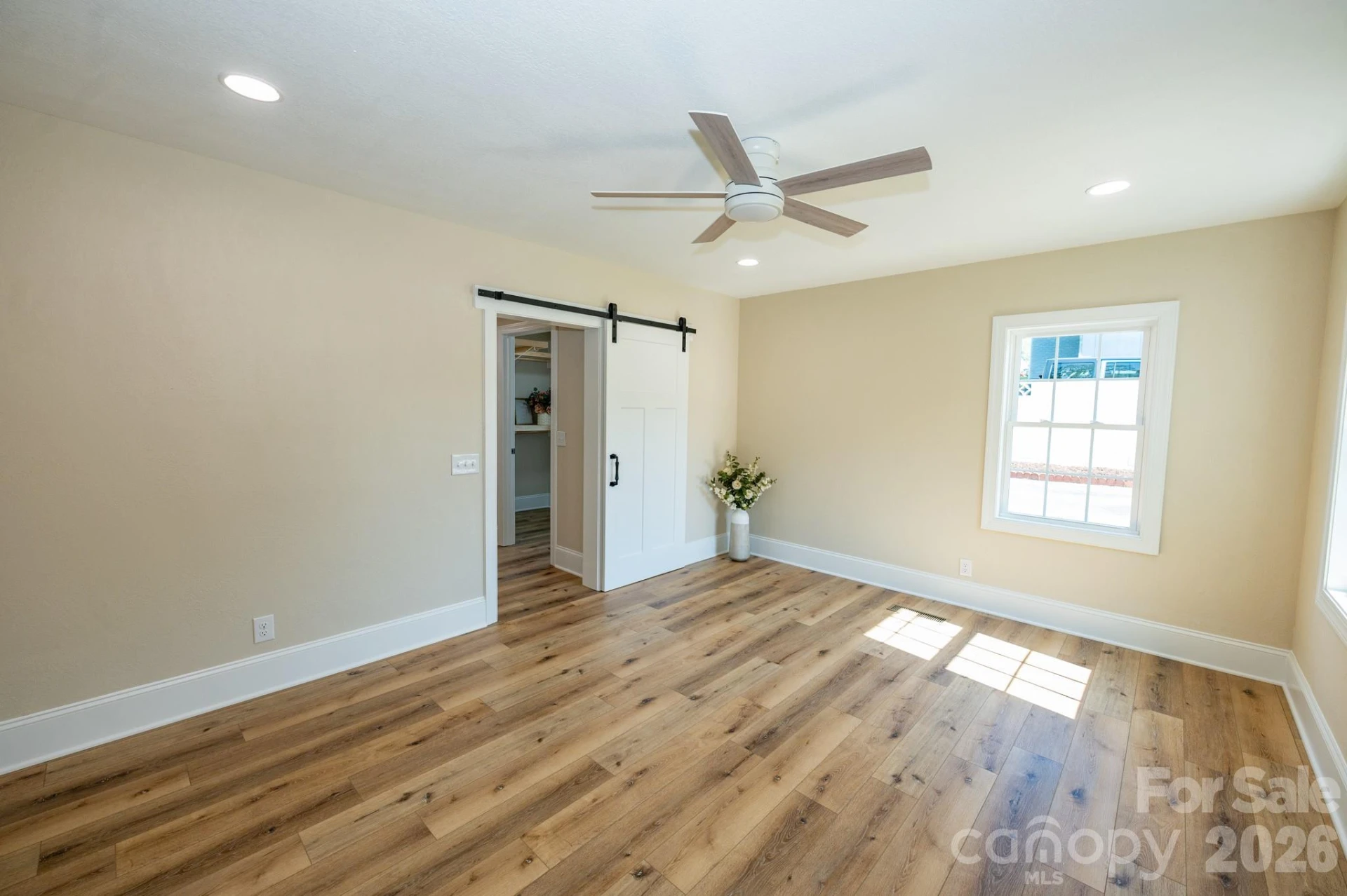 118 Alexander Street - Photo 16