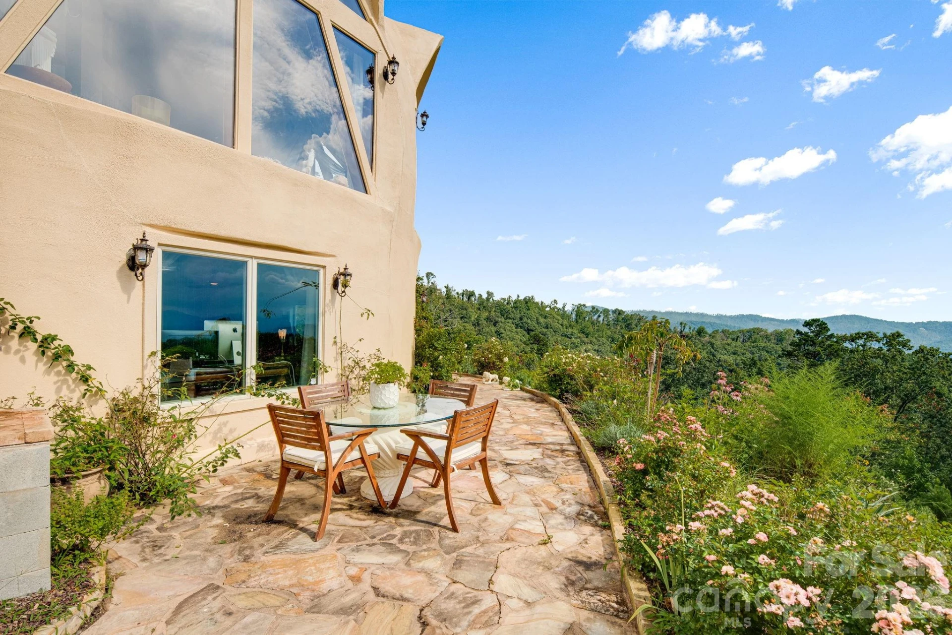 44 Azura Gdns None - Photo 2