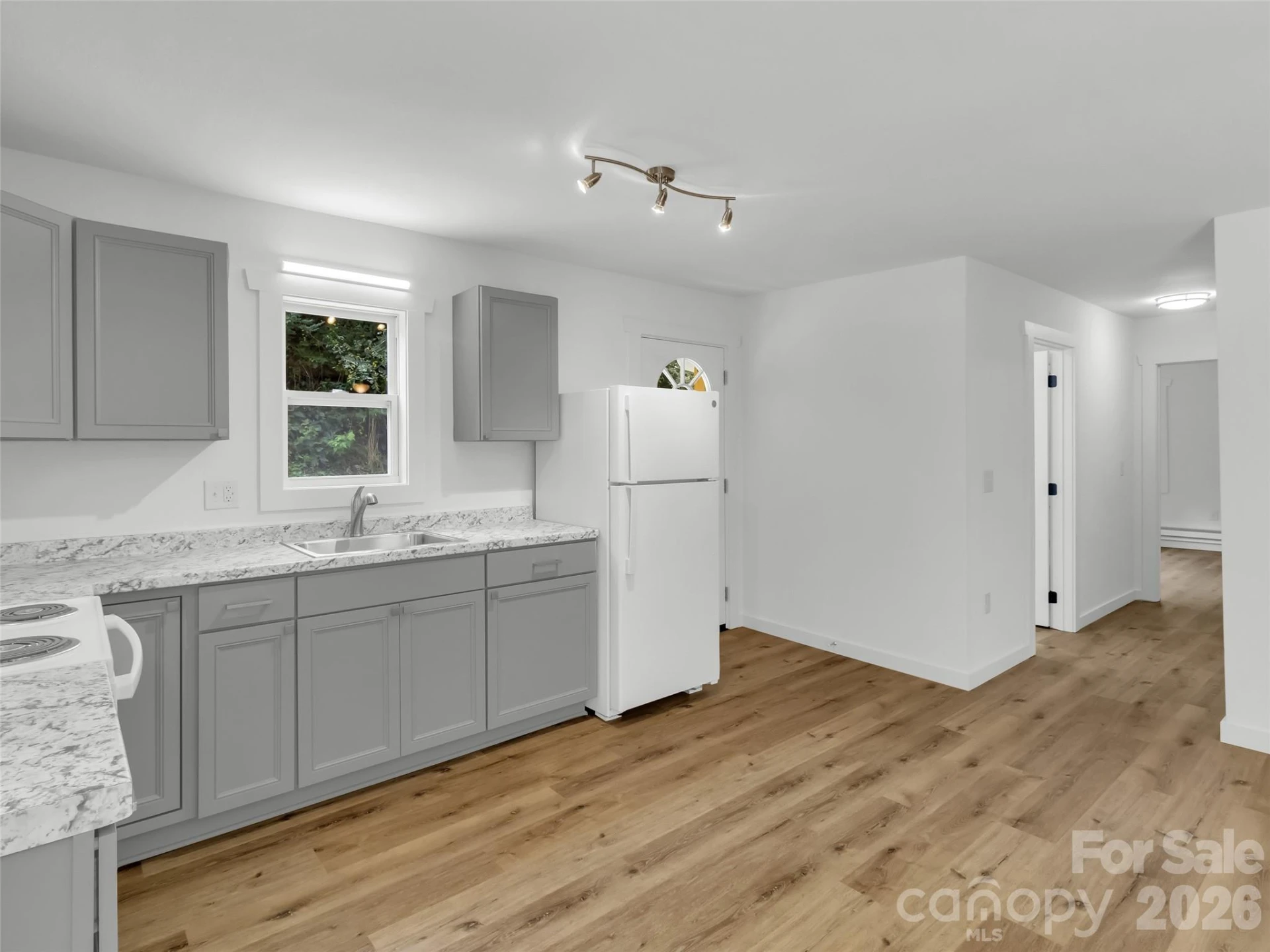 80 Mcelroy Street - Photo 6