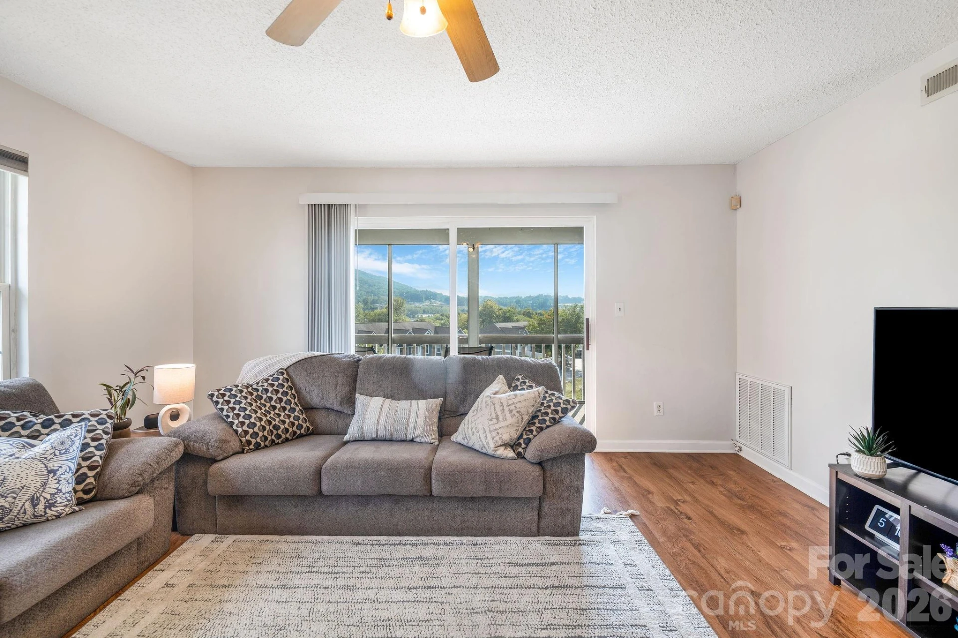 4702 Breakers Lane - Photo 16