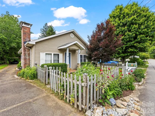 43 Avery Street, Waynesville, NC, 28786