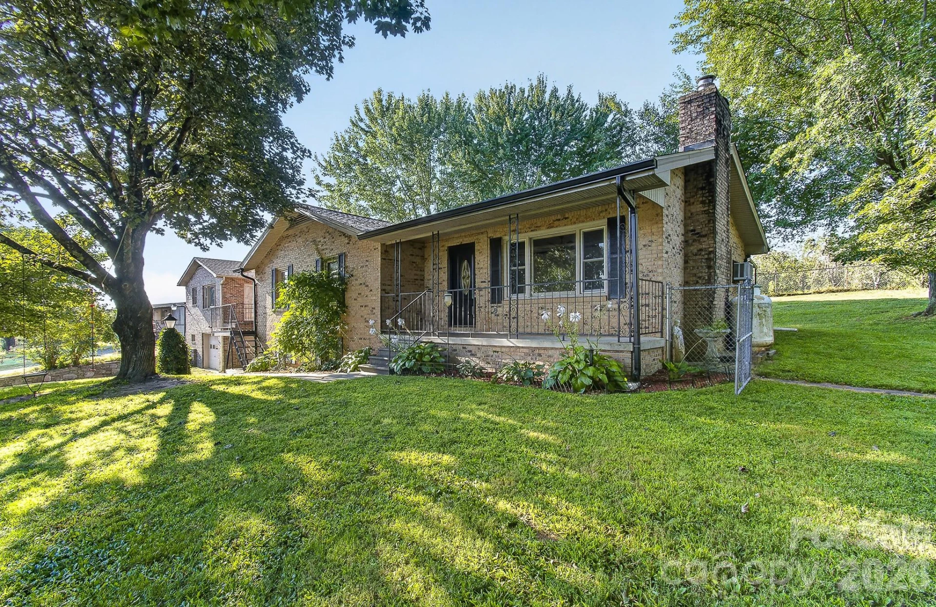 1371 Jackson Loop Road - Photo 2
