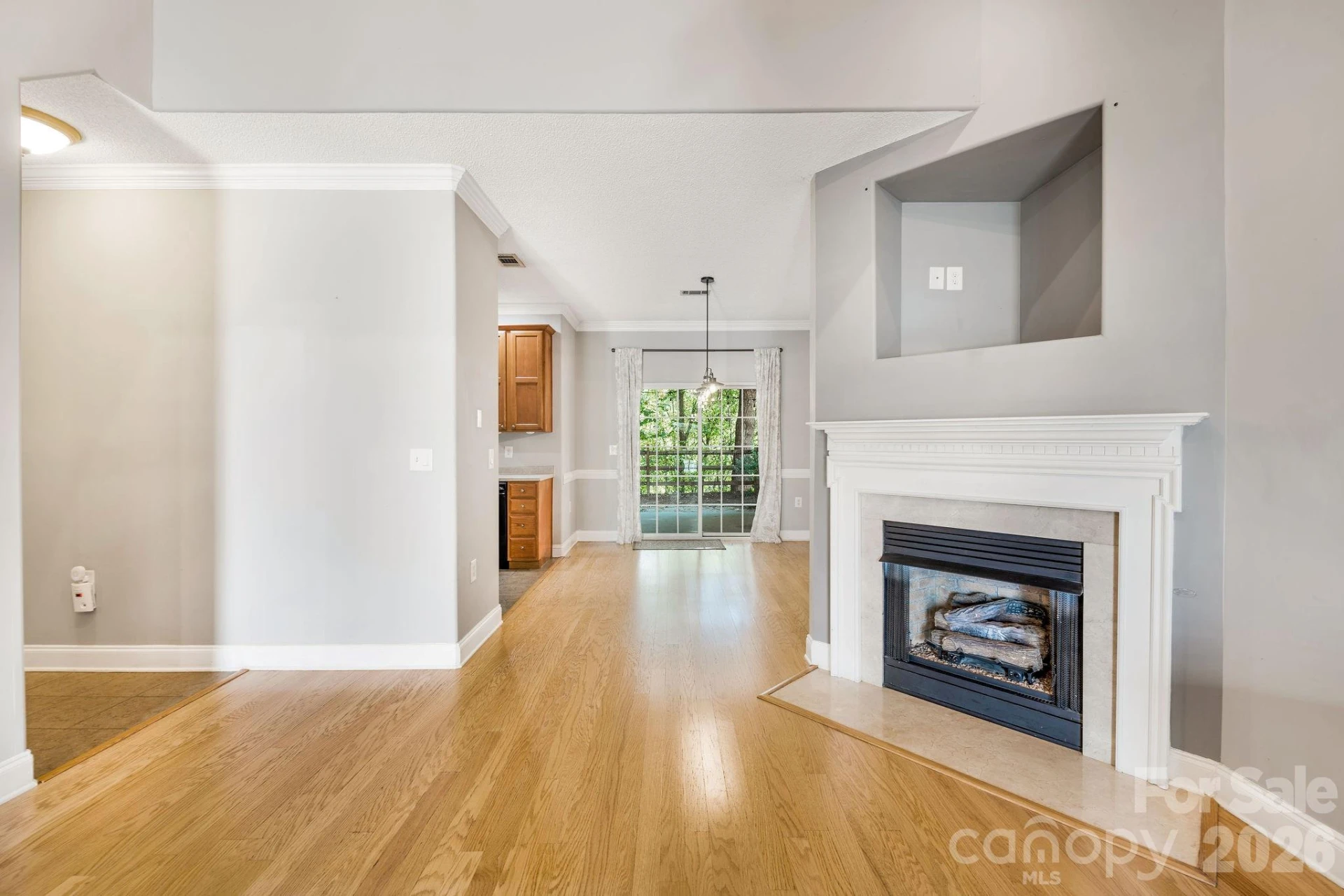 896 West Pointe Drive - Photo 5