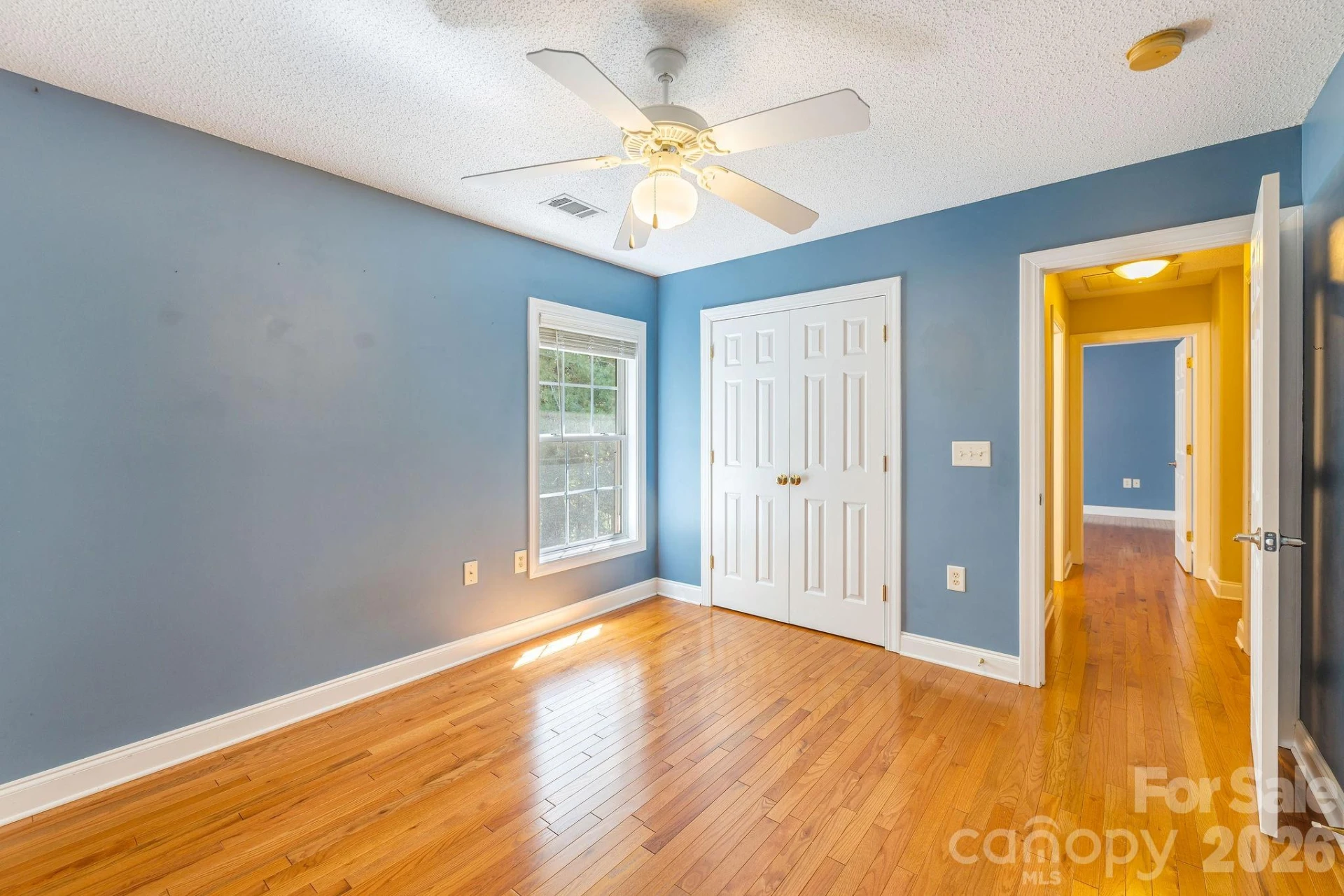 896 West Pointe Drive - Photo 23