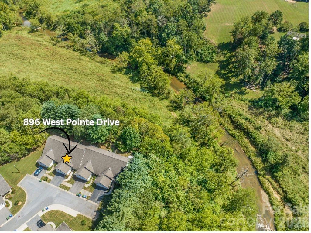 896 West Pointe Drive - Photo 28