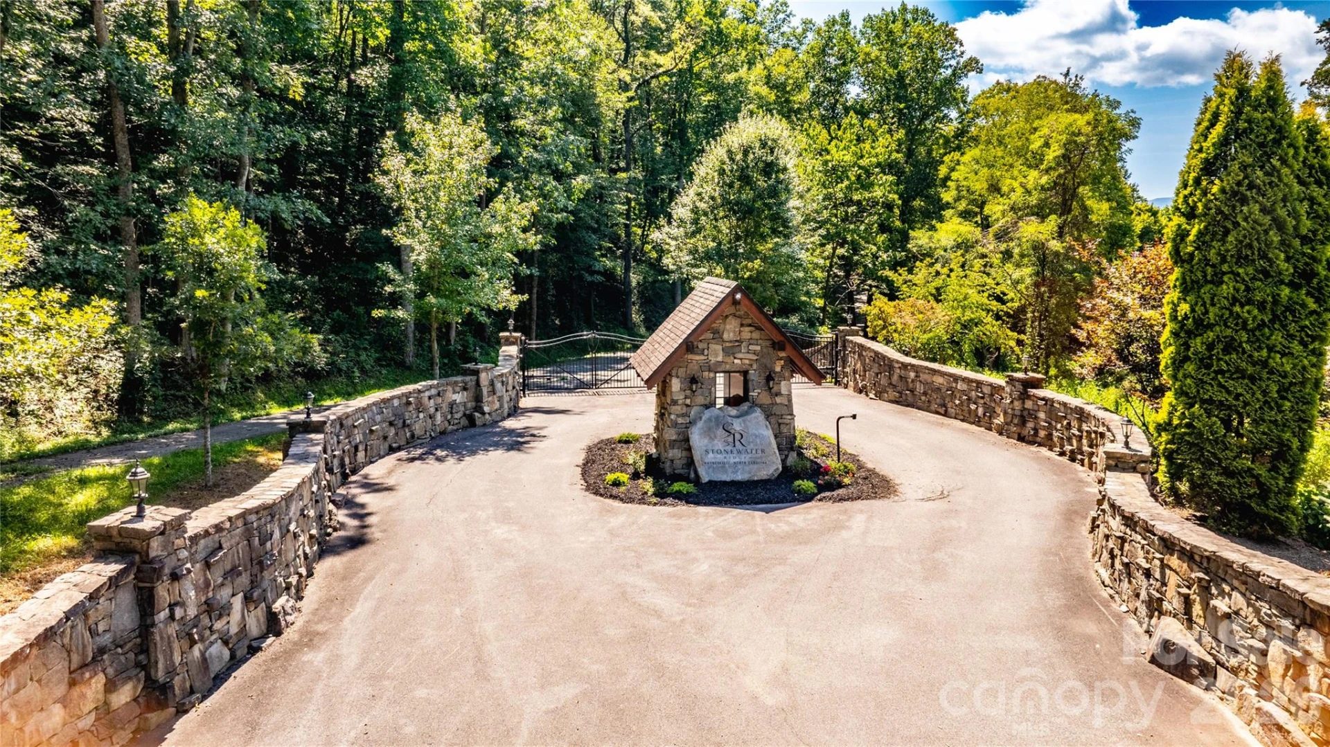 19 Estate Drive #21