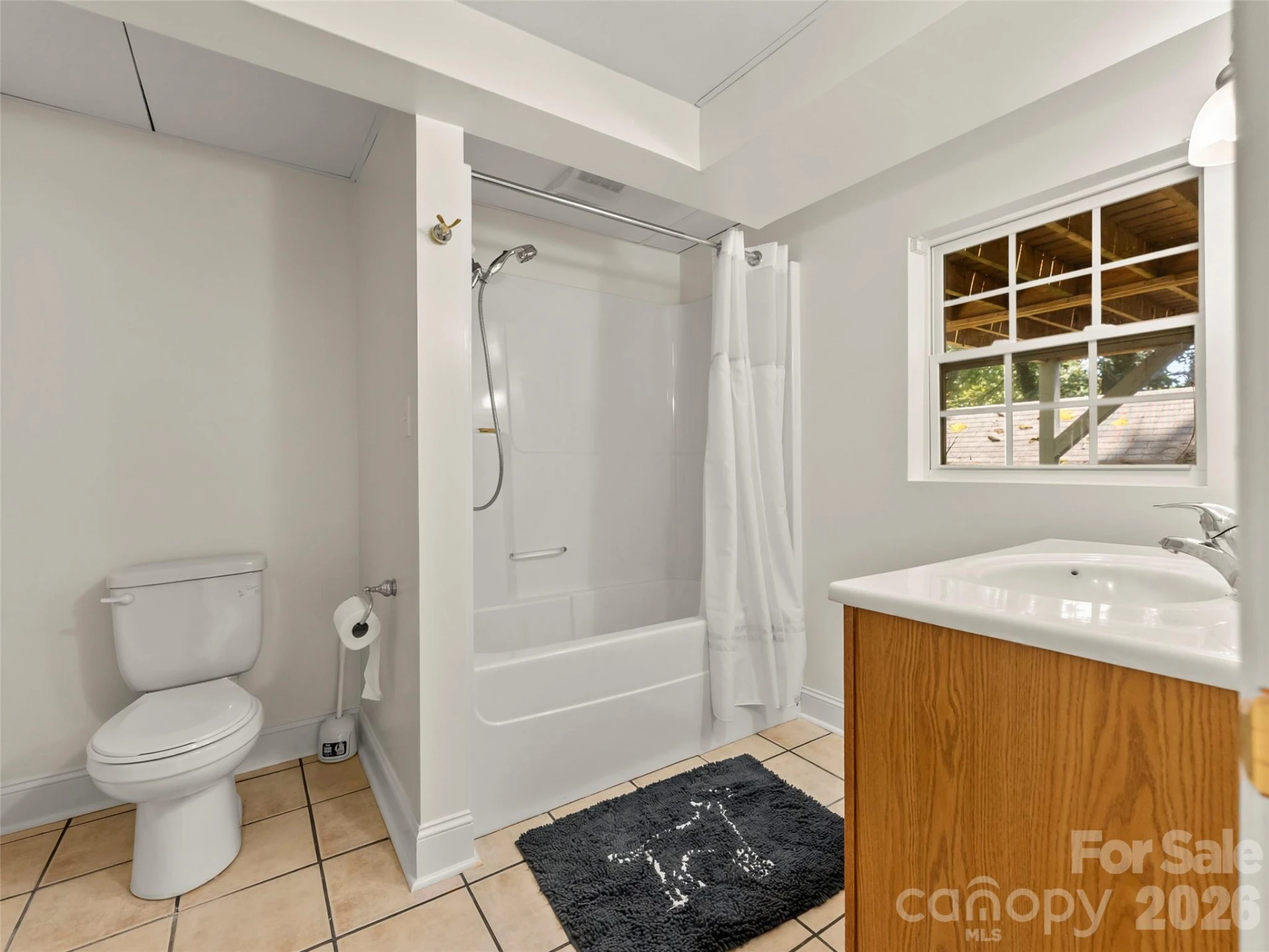 1 Kenilworth Road - Photo 32