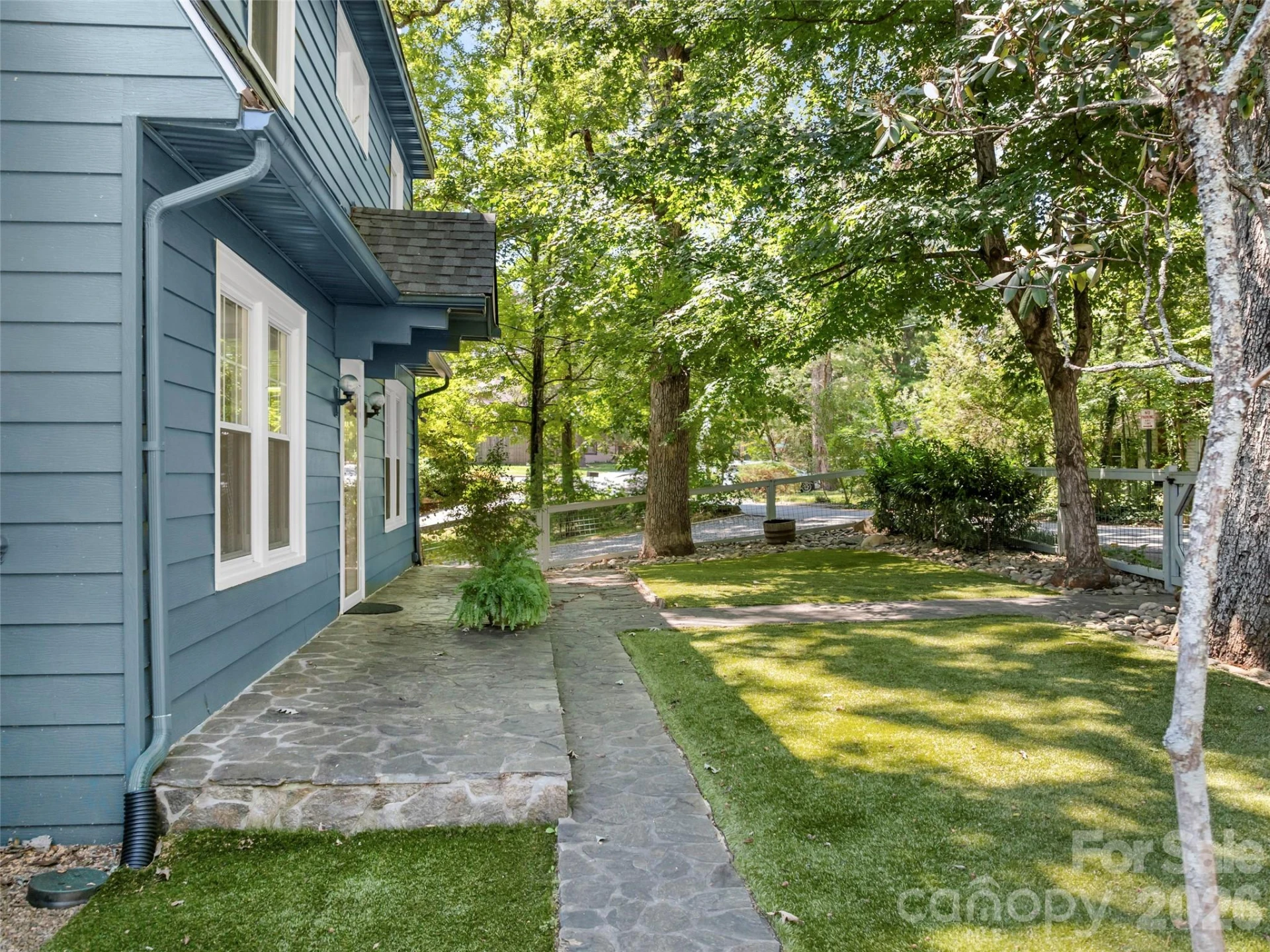 1 Kenilworth Road - Photo 44