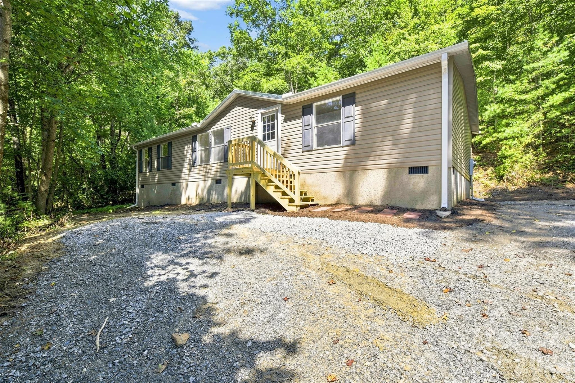 190 Pinewood Knoll Drive - Photo 2