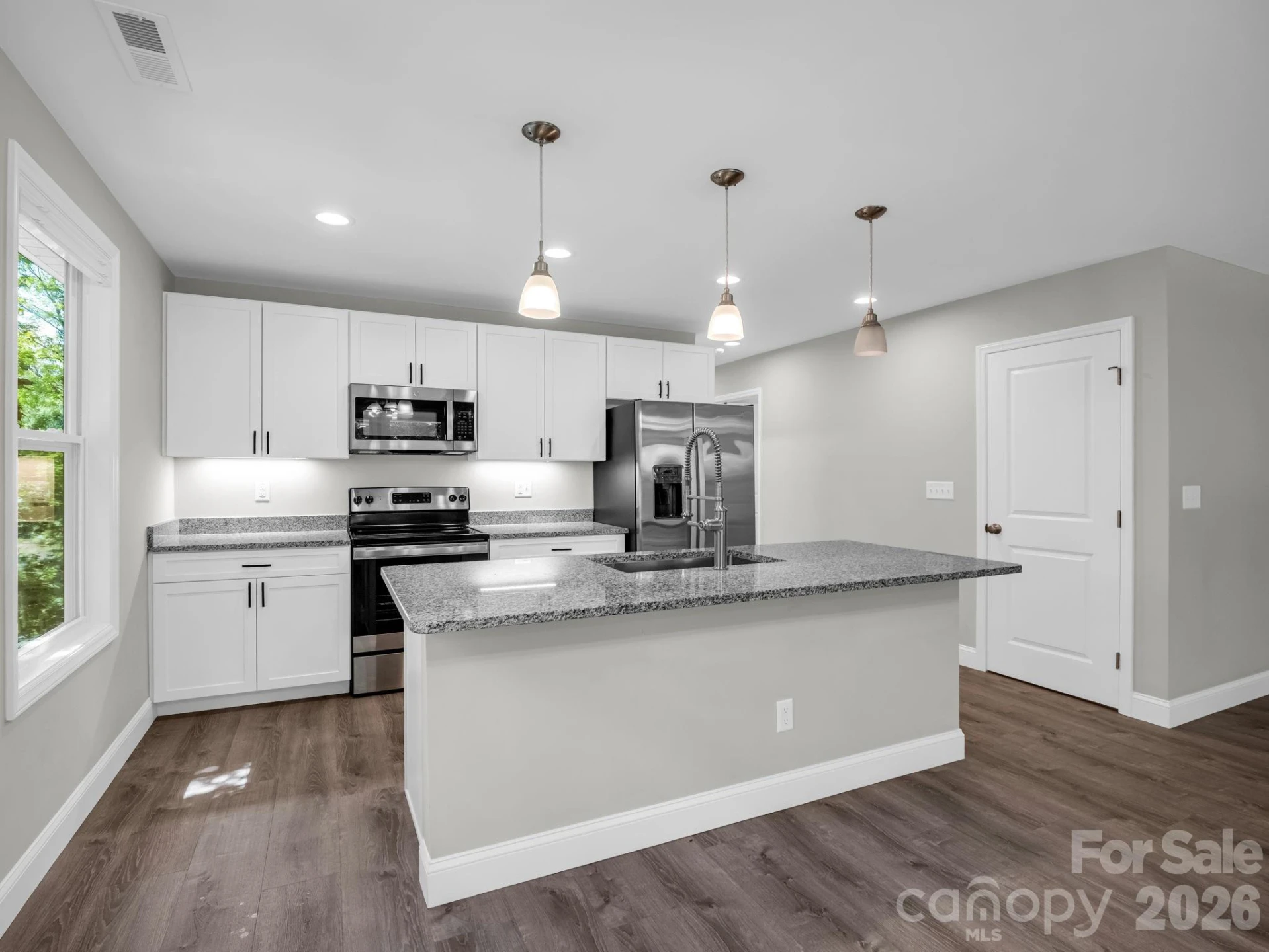 92 Lakeside Drive - Photo 5