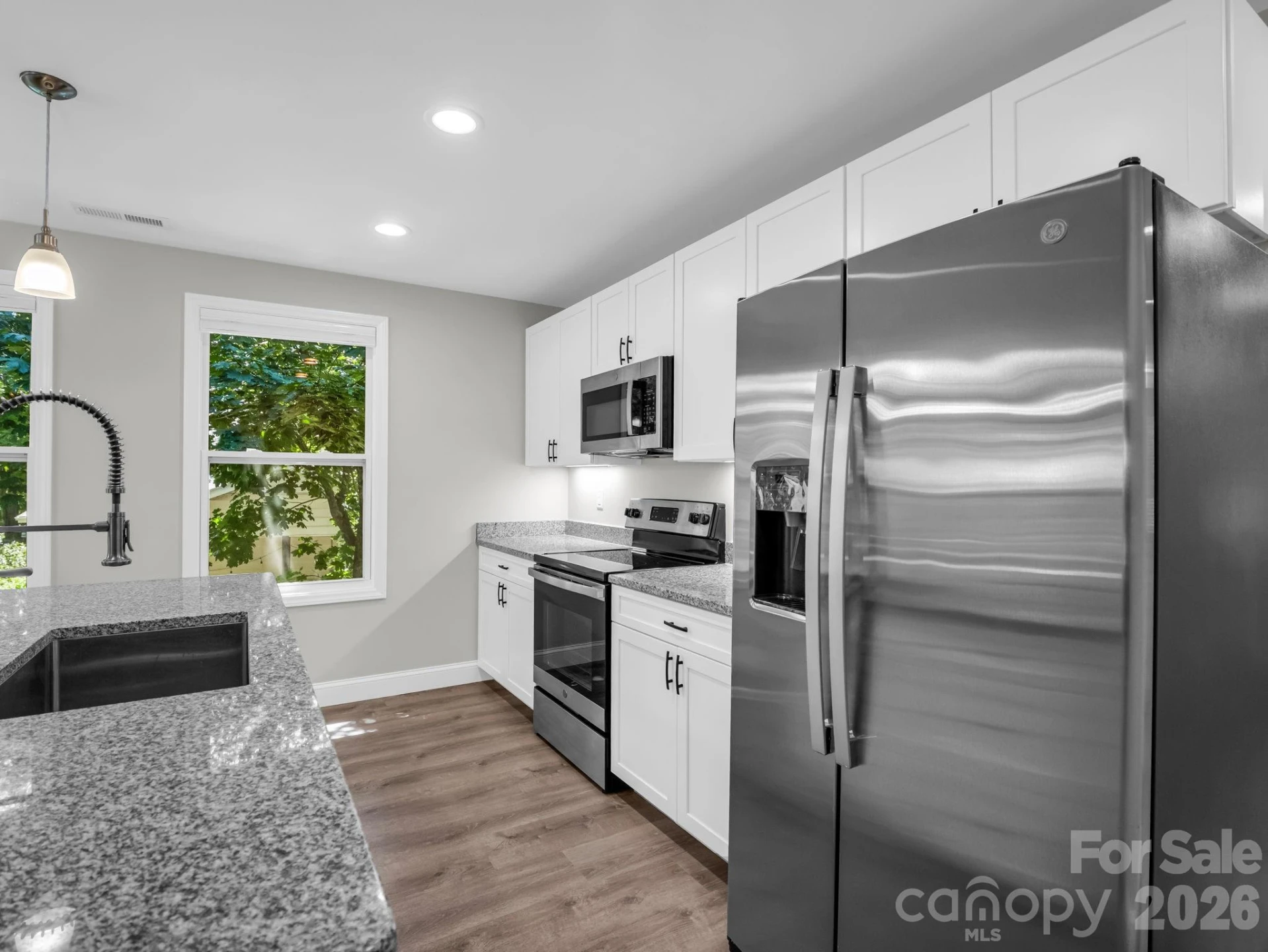 92 Lakeside Drive - Photo 7