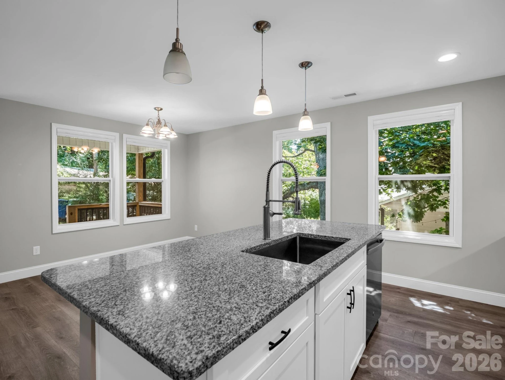 92 Lakeside Drive - Photo 8