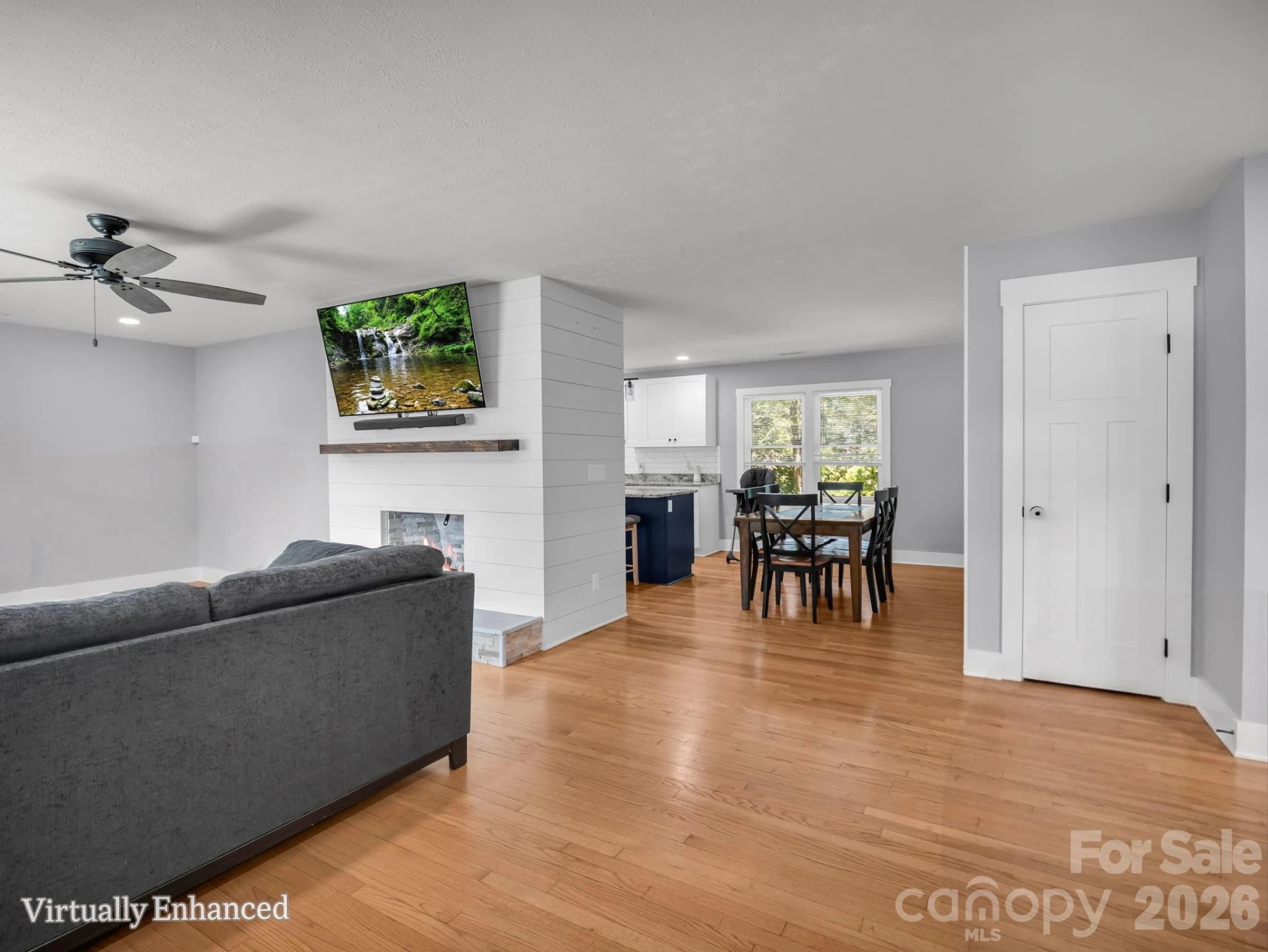 3208 Florida Drive - Photo 2